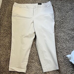 Lane Bryant Off-White Cropped Pants